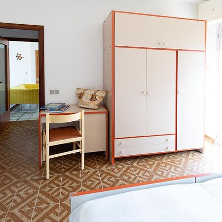 Residence Rainbow Bellaria-Igea Marina Værelse billede